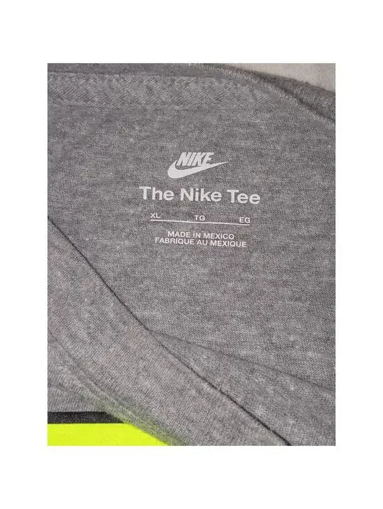 Nike Boys T-shirt Size XL 18 Long Sleeve Grey Winter Fall Clothes - Picture 6 of 7
